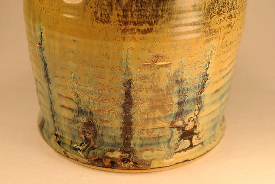 Wide vessel: detail